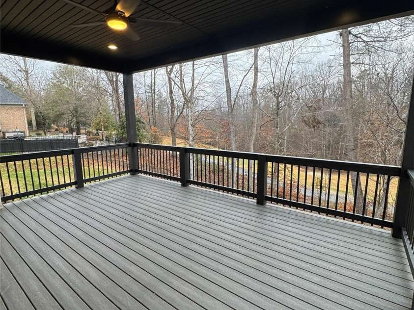 112 Wexford Pointe, Hickory, NC 28601.  MLS# CAR4390424, YatesRealty ID 2230. 
