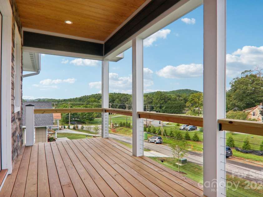 62 Maple Knoll Drive, Hendersonville, NC 28792.  MLS# CAR4120229, YatesRealty ID 2230. 