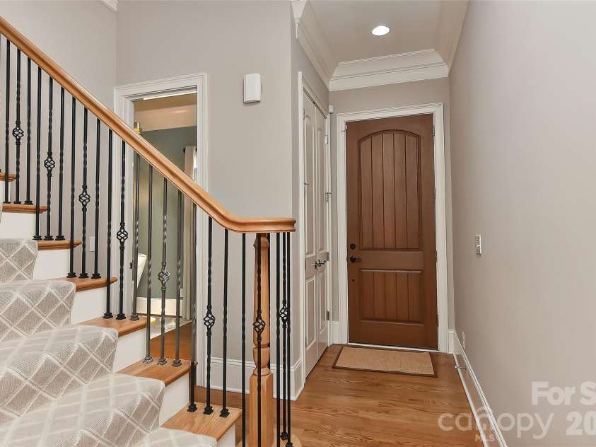 5909 Tred Avon Court, Charlotte, NC 28226.  MLS# CAR4363908, YatesRealty ID 22300. 