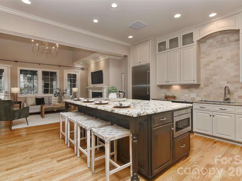 5909 Tred Avon Court, Charlotte, NC 28226.  MLS# CAR4363908, YatesRealty ID 22300. 