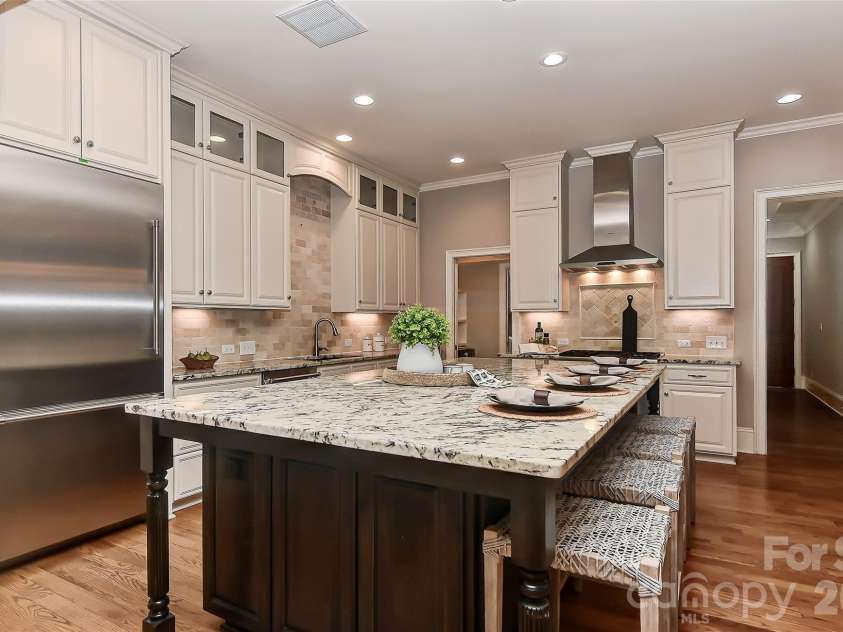 5909 Tred Avon Court, Charlotte, NC 28226.  MLS# CAR4363908, YatesRealty ID 22300. 