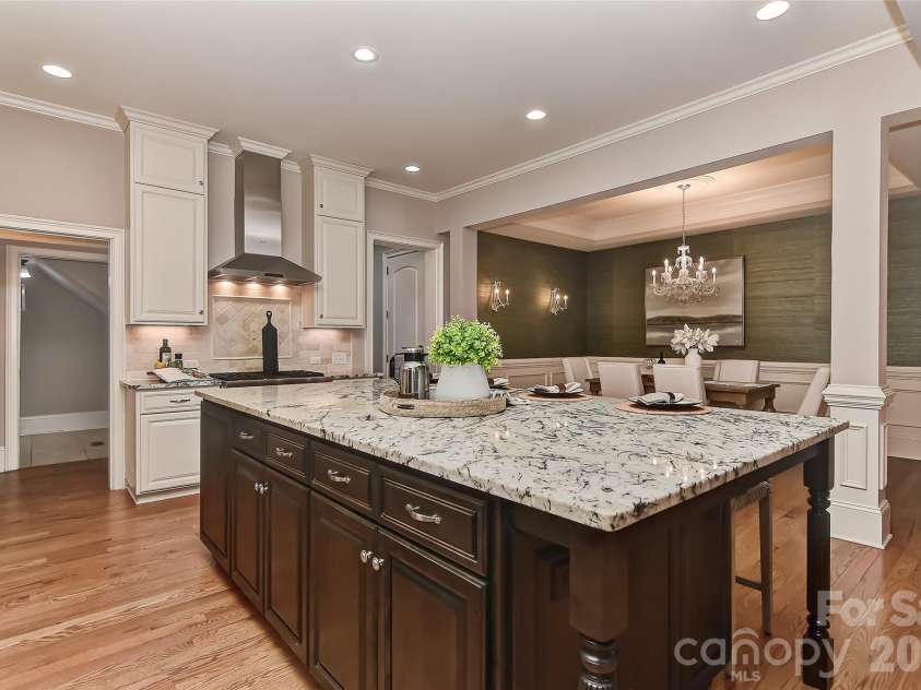 5909 Tred Avon Court, Charlotte, NC 28226.  MLS# CAR4363908, YatesRealty ID 22300. 