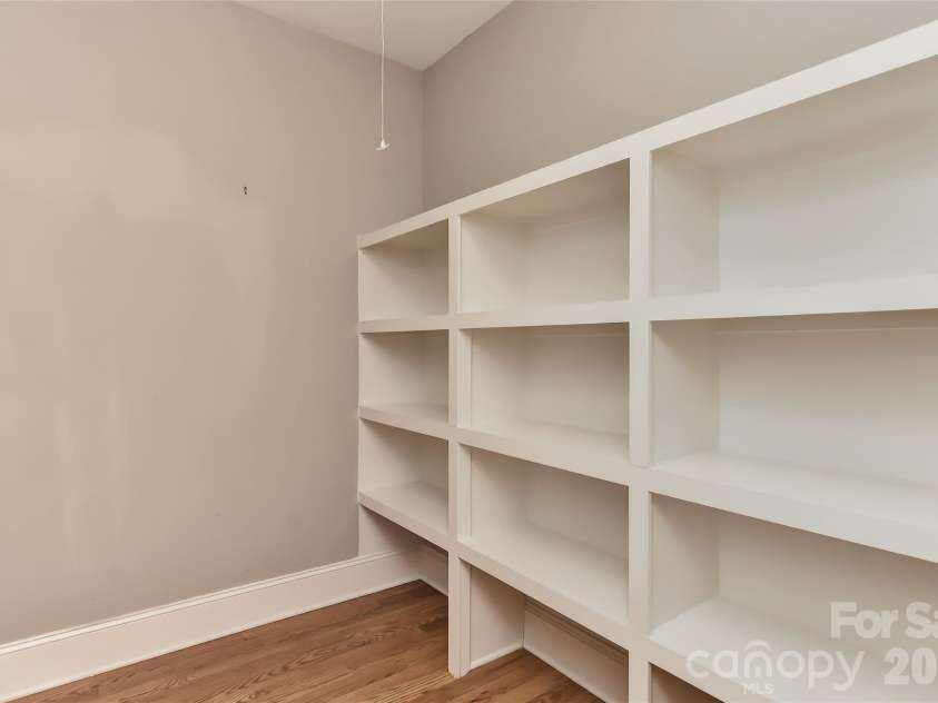 5909 Tred Avon Court, Charlotte, NC 28226.  MLS# CAR4363908, YatesRealty ID 22300. 