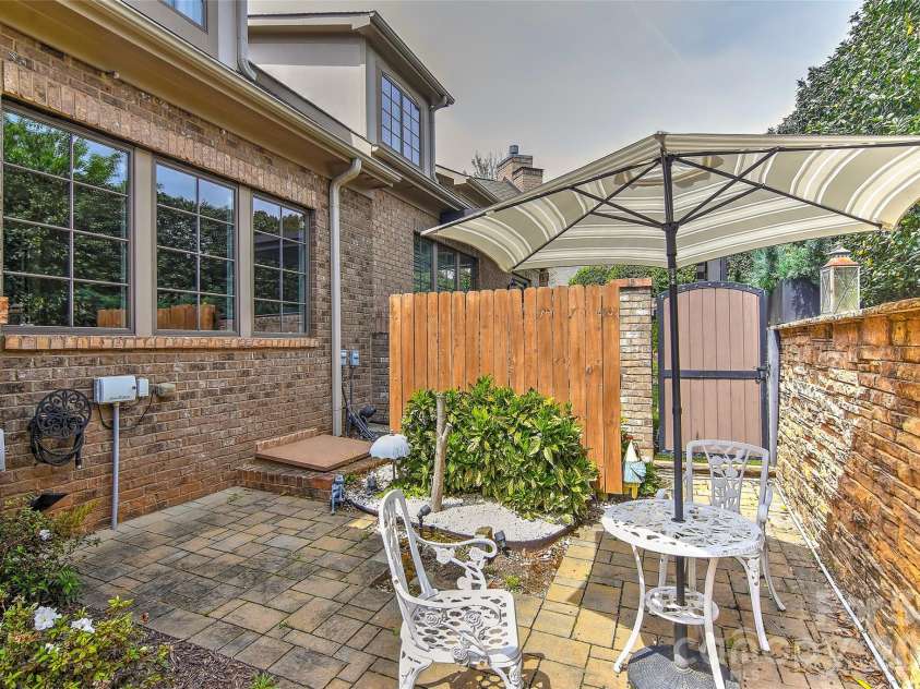 5909 Tred Avon Court, Charlotte, NC 28226.  MLS# CAR4363908, YatesRealty ID 22300. 