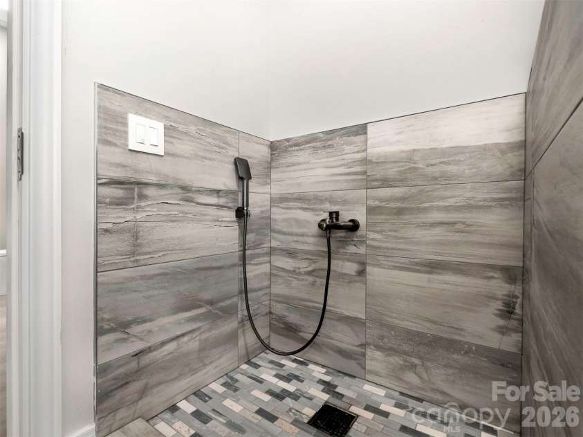 12930 Hamilton Road, Charlotte, NC 28273.  MLS# CAR4377146, YatesRealty ID 22301. 