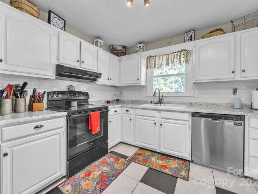 587 Dysartsville Road, Nebo, NC 28761.  MLS# CAR4257859, YatesRealty ID 22301. 