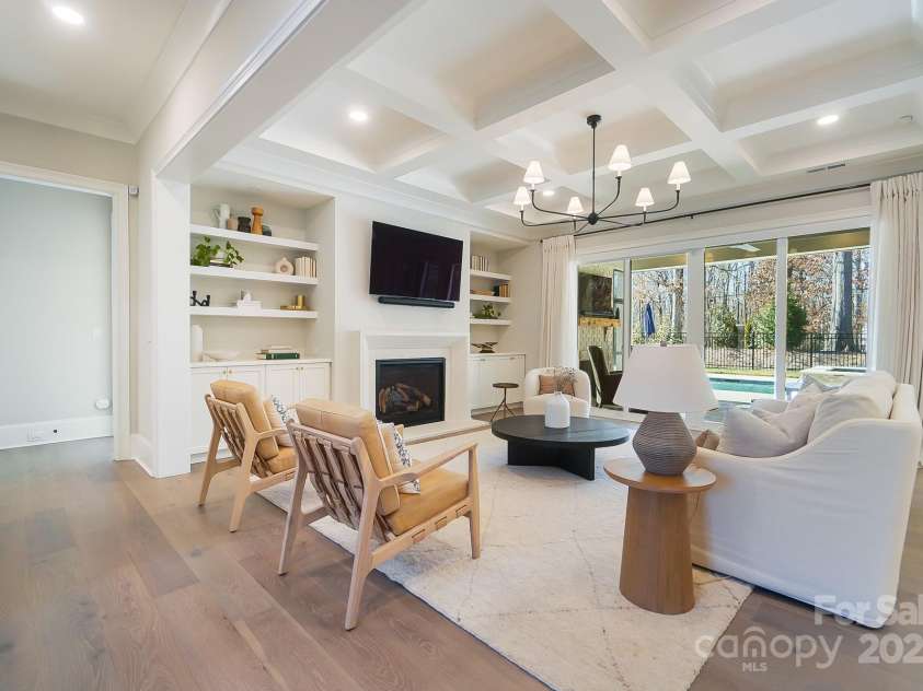 7215 Alexander Road, Charlotte, NC 28270.  MLS# CAR4260910, YatesRealty ID 22302. For illustrative purposes only on pictures
