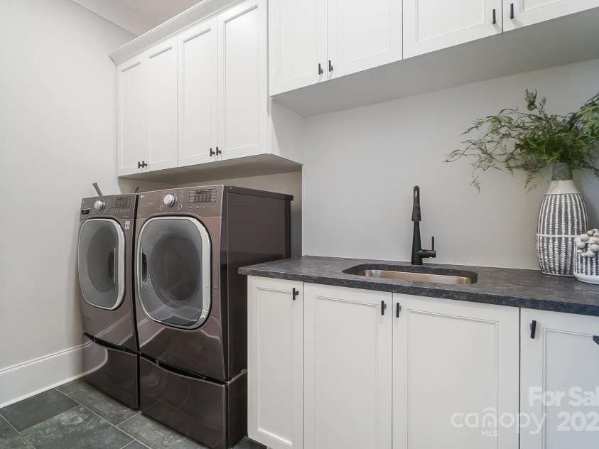 7215 Alexander Road, Charlotte, NC 28270.  MLS# CAR4260910, YatesRealty ID 22302. For illustrative purposes only on pictures