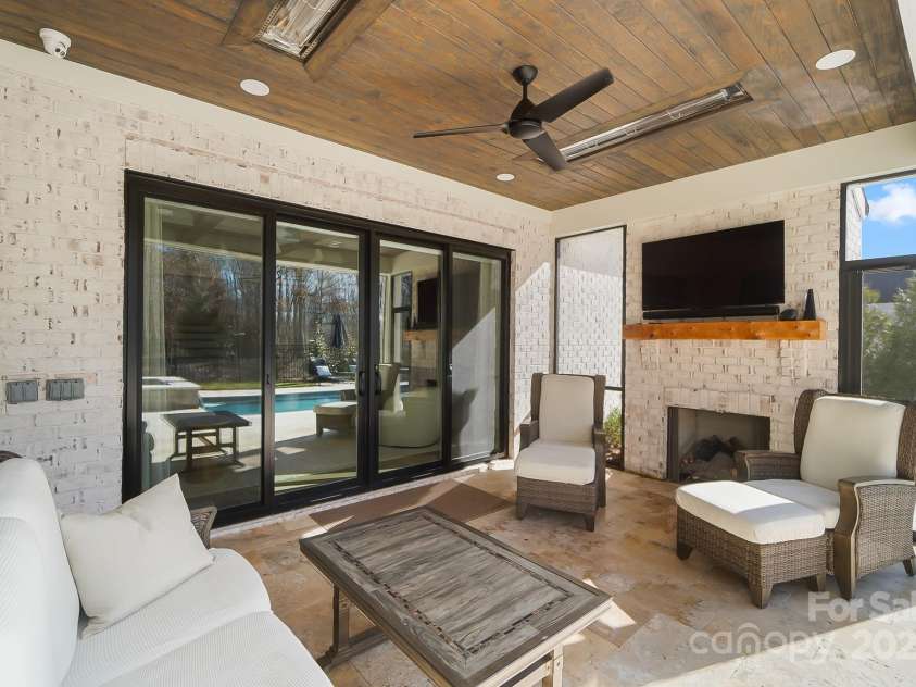 7215 Alexander Road, Charlotte, NC 28270.  MLS# CAR4260910, YatesRealty ID 22302. For illustrative purposes only on pictures