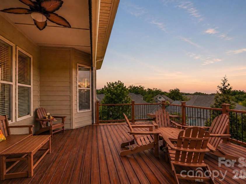14503 Crest Court, Charlotte, NC 28278.  MLS# CAR4375931, YatesRealty ID 22304. 