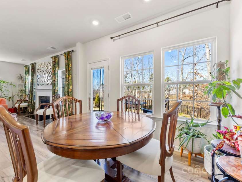 14030 Turncloak Drive, Charlotte, NC 28278.  MLS# CAR4229201, YatesRealty ID 22305. 