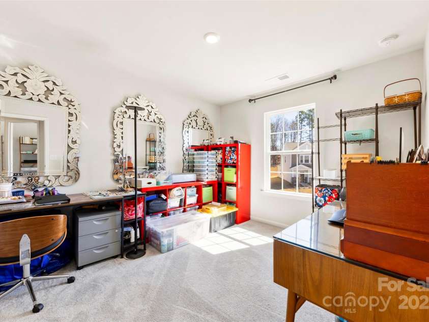 14030 Turncloak Drive, Charlotte, NC 28278.  MLS# CAR4229201, YatesRealty ID 22305. 