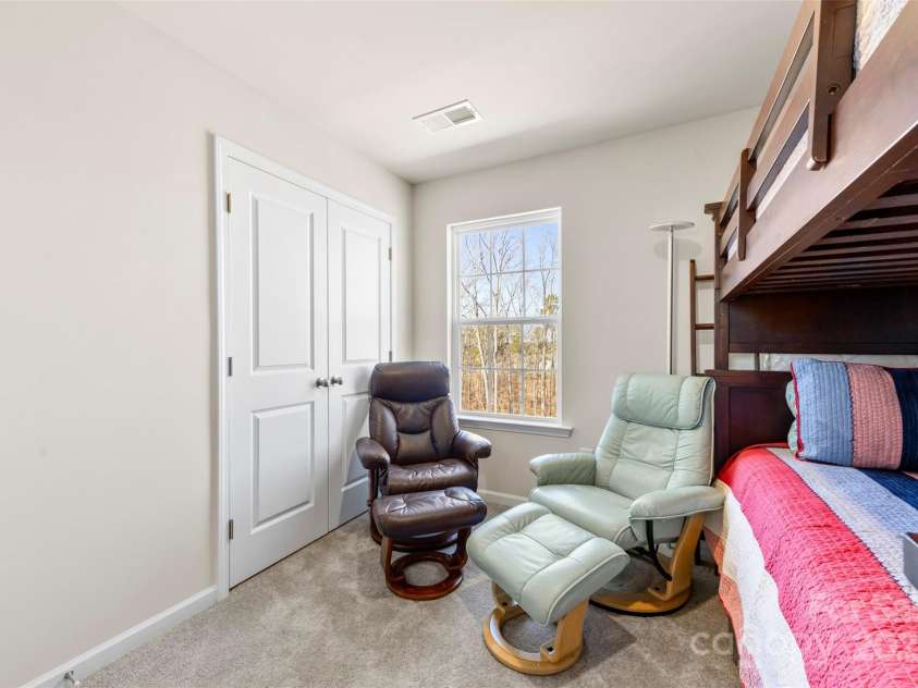 14030 Turncloak Drive, Charlotte, NC 28278.  MLS# CAR4229201, YatesRealty ID 22305. 