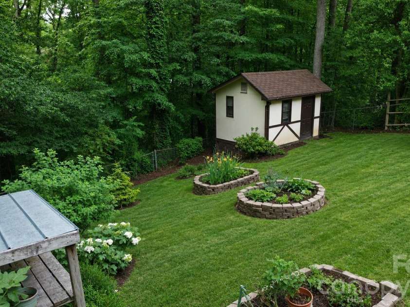 313 Church Street, Stanley, NC 28164.  MLS# CAR4381606, YatesRealty ID 22306. Enhanced Grass