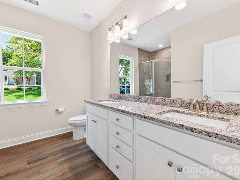 1332 Norris Avenue, Charlotte, NC 28206.  MLS# CAR4341791, YatesRealty ID 22307. 