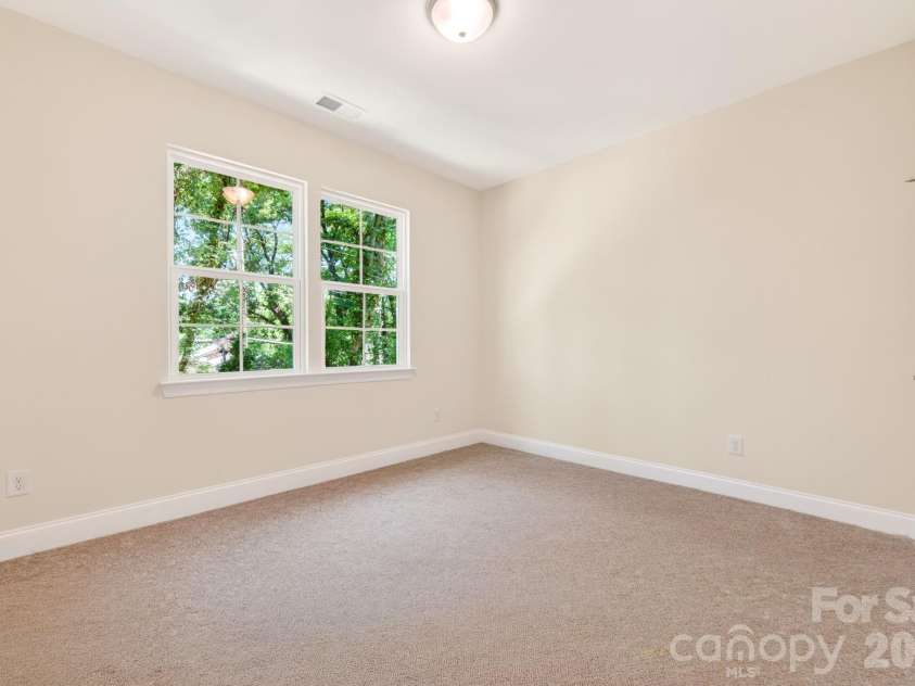 1332 Norris Avenue, Charlotte, NC 28206.  MLS# CAR4341791, YatesRealty ID 22307. 