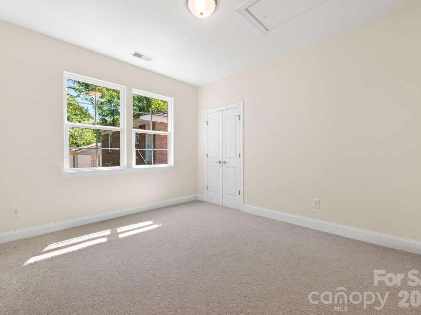 1332 Norris Avenue, Charlotte, NC 28206.  MLS# CAR4341791, YatesRealty ID 22307. 