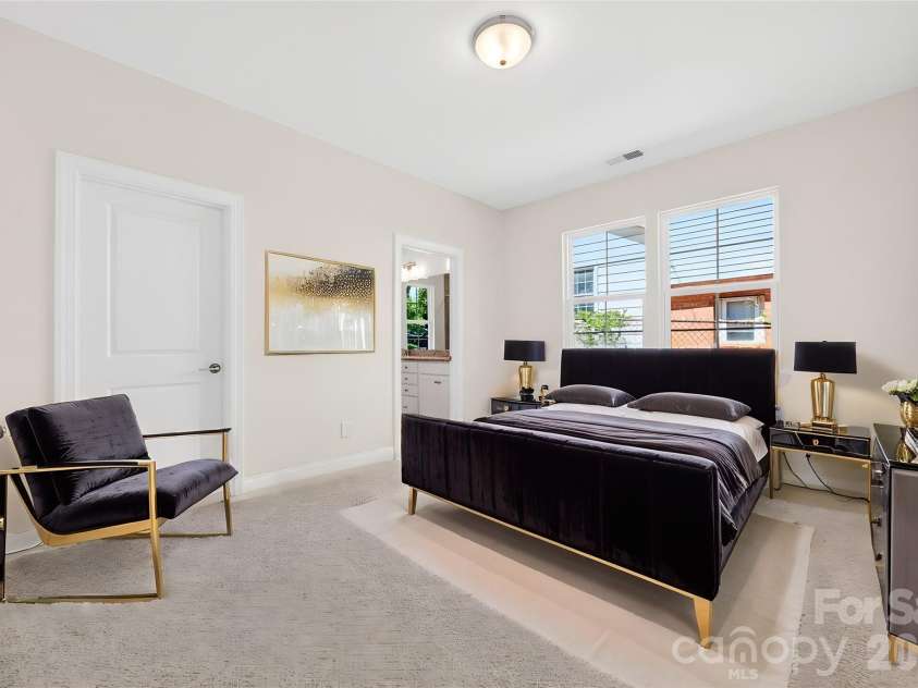 1332 Norris Avenue, Charlotte, NC 28206.  MLS# CAR4341791, YatesRealty ID 22307. Virtually Staged