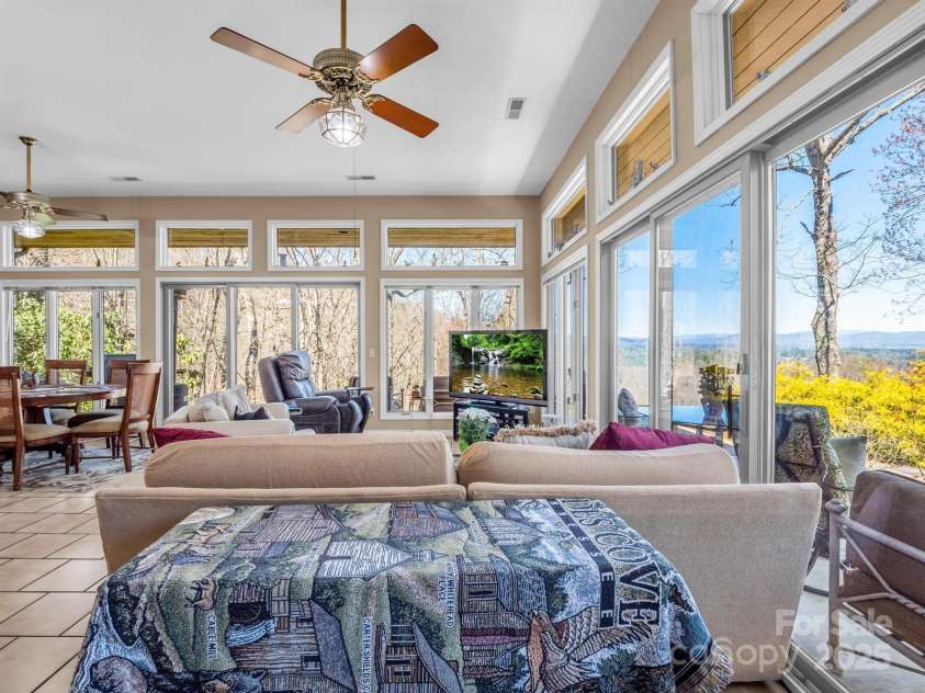 828 Foster Hill Drive, Hendersonville, NC 28739.  MLS# CAR4271476, YatesRealty ID 22307. 