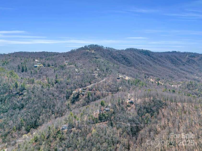 828 Foster Hill Drive, Hendersonville, NC 28739.  MLS# CAR4271476, YatesRealty ID 22307. 