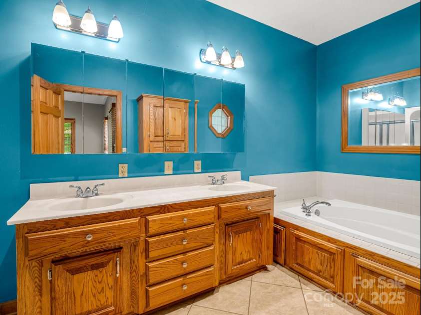 163 Summit Lane, Rutherfordton, NC 28139.  MLS# CAR4254893, YatesRealty ID 22308. 