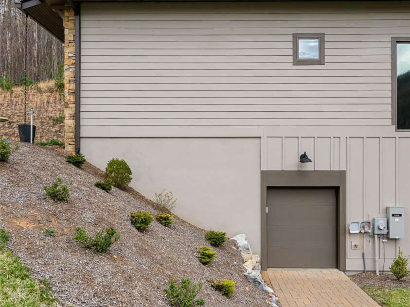 173 Southpoint Ridge, Maggie Valley, NC 28751.  MLS# CAR4254266, YatesRealty ID 22308. 