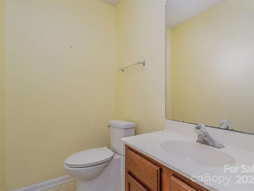 9701 Kent Village Drive, Charlotte, NC 28269.  MLS# CAR4271498, YatesRealty ID 22309. 