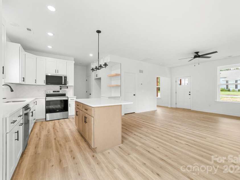 603 Calvary Street, Shelby, NC 28150.  MLS# CAR4328305, YatesRealty ID 2231. 