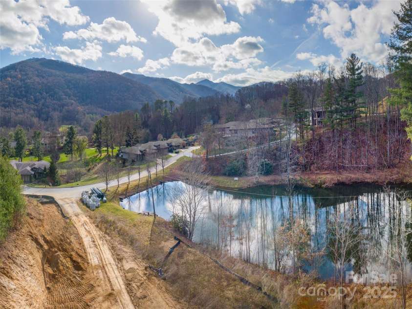 11 Freshwater Cove, Maggie Valley, NC 28751.  MLS# CAR4315955, YatesRealty ID 22310. 