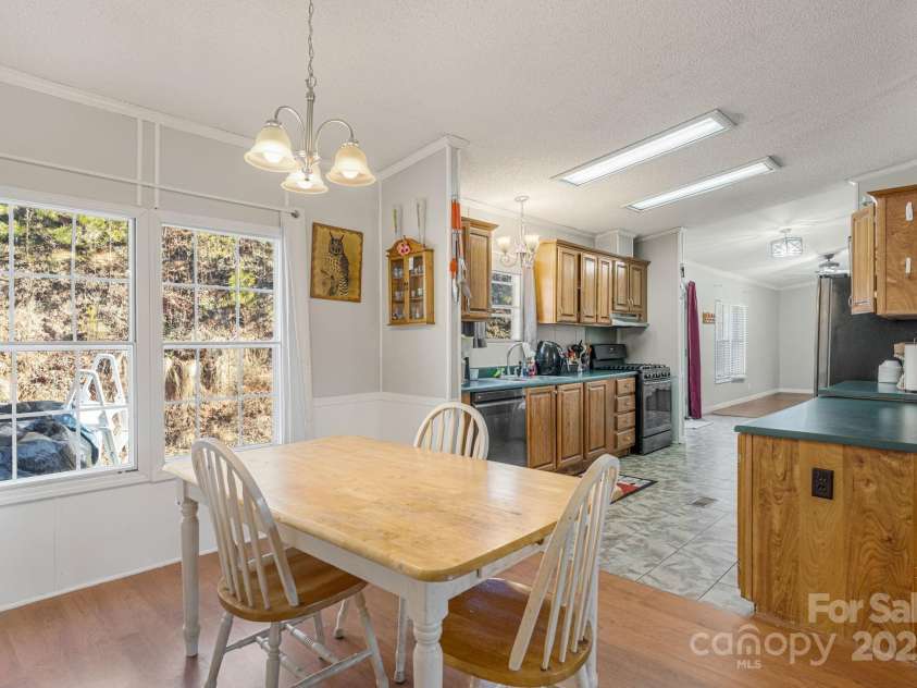 31 Grassy Hills Drive, Marion, NC 28752.  MLS# CAR4265404, YatesRealty ID 22311. 