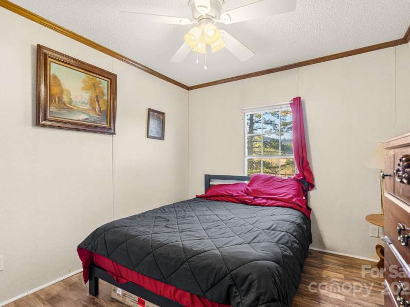 31 Grassy Hills Drive, Marion, NC 28752.  MLS# CAR4265404, YatesRealty ID 22311. 