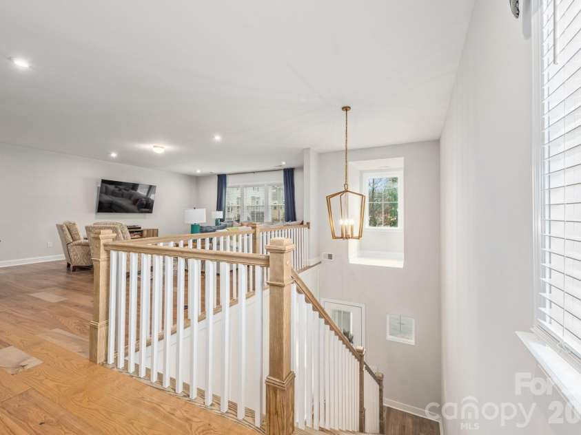 3111 Everly Enclave Way, Charlotte, NC 28210.  MLS# CAR4346886, YatesRealty ID 22312. Going Upstairs