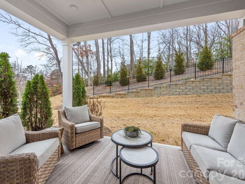 3111 Everly Enclave Way, Charlotte, NC 28210.  MLS# CAR4346886, YatesRealty ID 22312. Patio