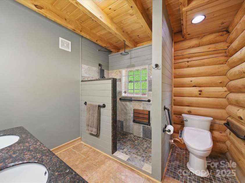 559 Dockside Terrace, Denton, NC 27239.  MLS# CAR4264761, YatesRealty ID 22312. 