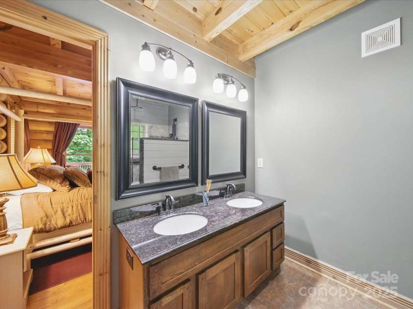 559 Dockside Terrace, Denton, NC 27239.  MLS# CAR4264761, YatesRealty ID 22312. 