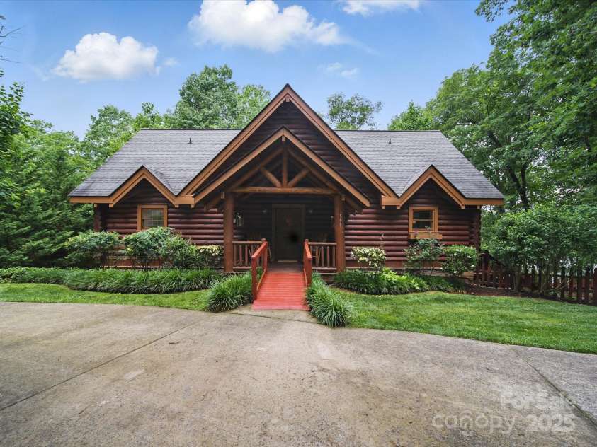 559 Dockside Terrace, Denton, NC 27239.  MLS# CAR4264761, YatesRealty ID 22312. 