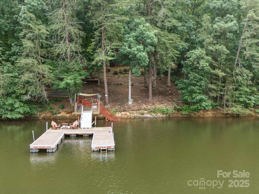 559 Dockside Terrace, Denton, NC 27239.  MLS# CAR4264761, YatesRealty ID 22312. 