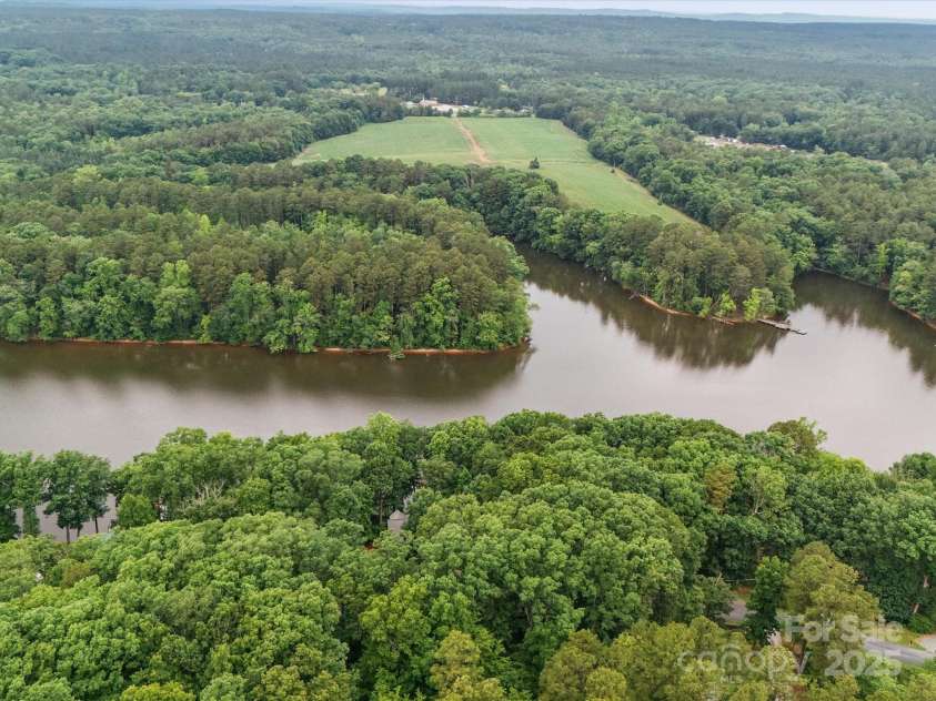 559 Dockside Terrace, Denton, NC 27239.  MLS# CAR4264761, YatesRealty ID 22312. 