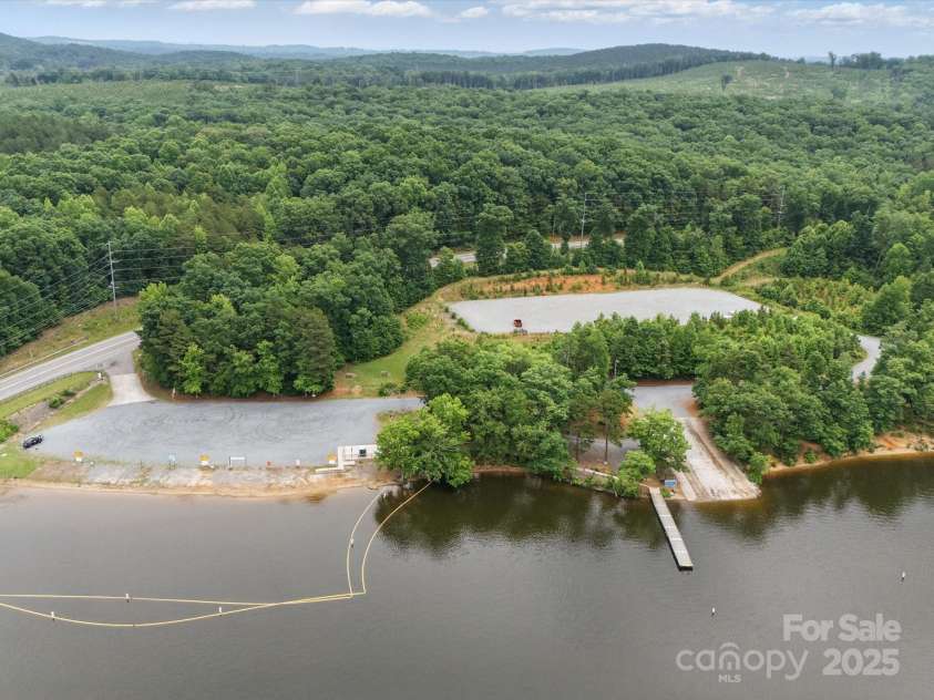 559 Dockside Terrace, Denton, NC 27239.  MLS# CAR4264761, YatesRealty ID 22312. 