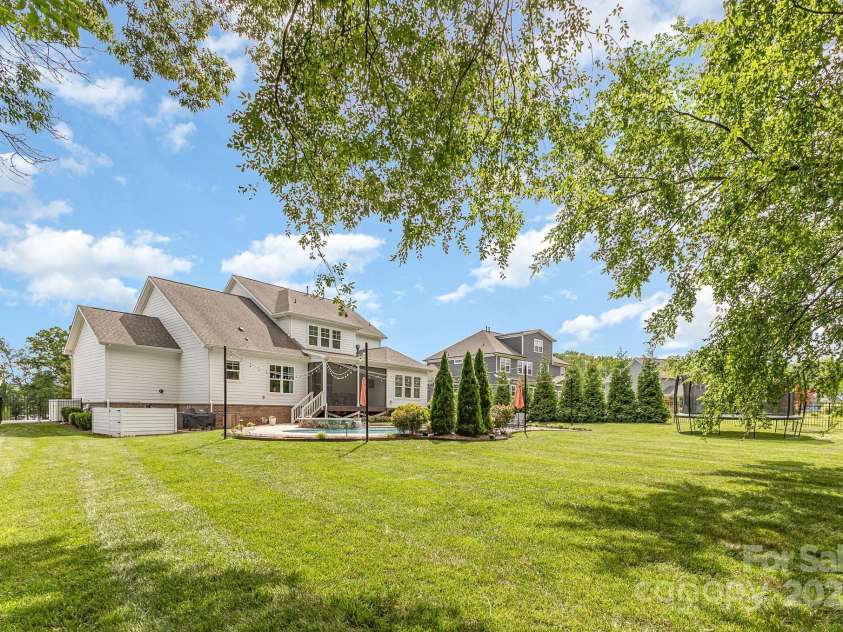 112 Shore Drive, Belmont, NC 28012.  MLS# CAR4258929, YatesRealty ID 22314. 