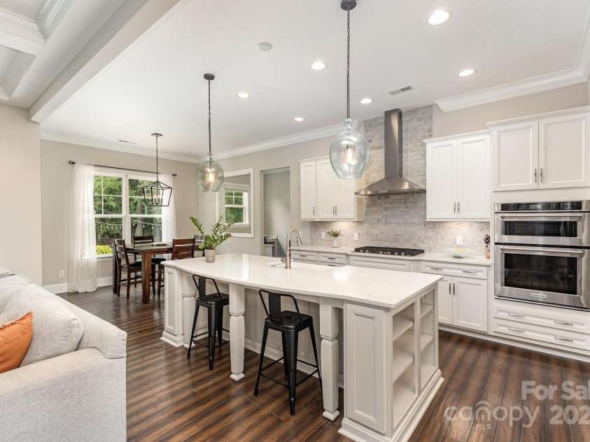 112 Shore Drive, Belmont, NC 28012.  MLS# CAR4258929, YatesRealty ID 22314. 