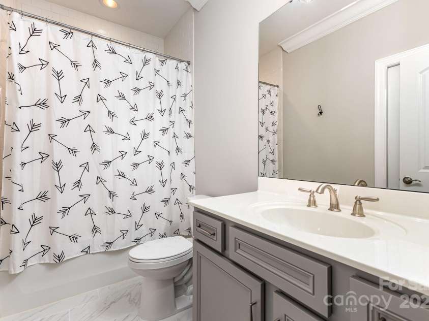 112 Shore Drive, Belmont, NC 28012.  MLS# CAR4258929, YatesRealty ID 22314. 