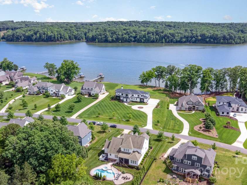 112 Shore Drive, Belmont, NC 28012.  MLS# CAR4258929, YatesRealty ID 22314. Across from the lake