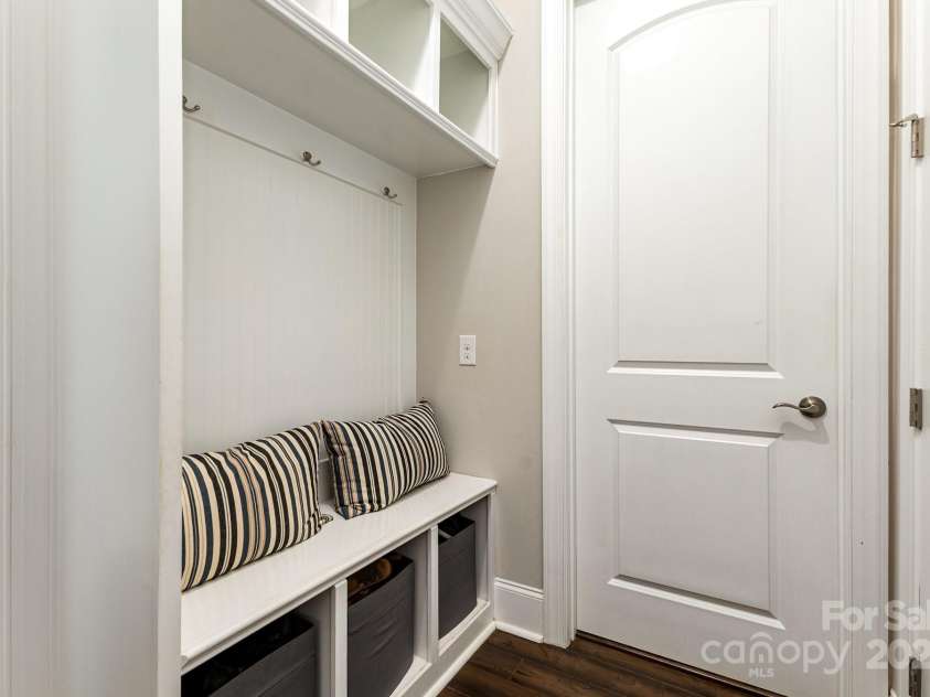 112 Shore Drive, Belmont, NC 28012.  MLS# CAR4258929, YatesRealty ID 22314. Drop zone