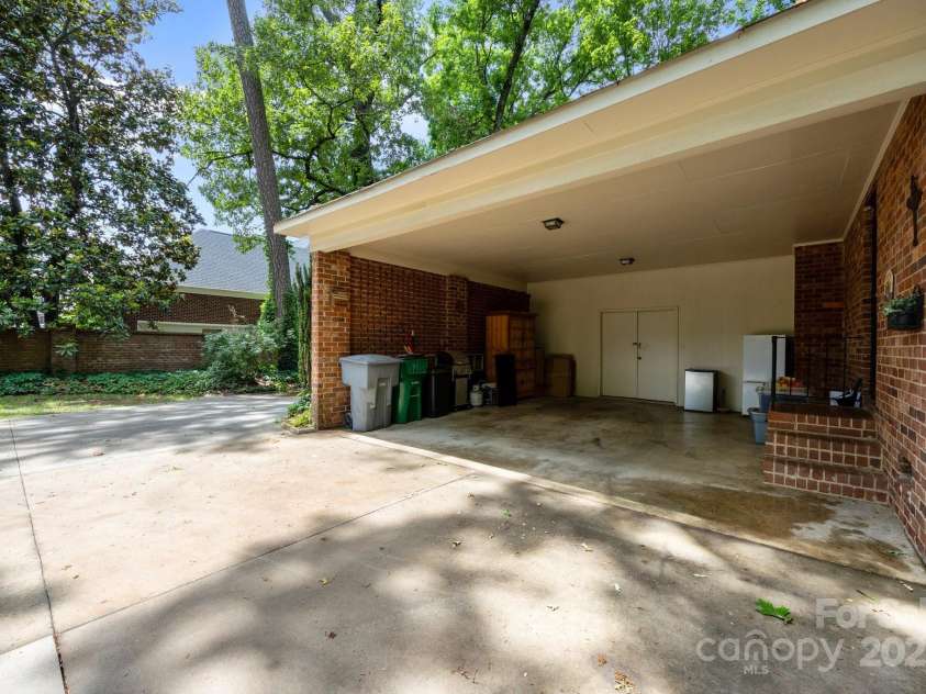 5510 Sardis Road, Charlotte, NC 28270.  MLS# CAR4240440, YatesRealty ID 22316. 2 Car Carport