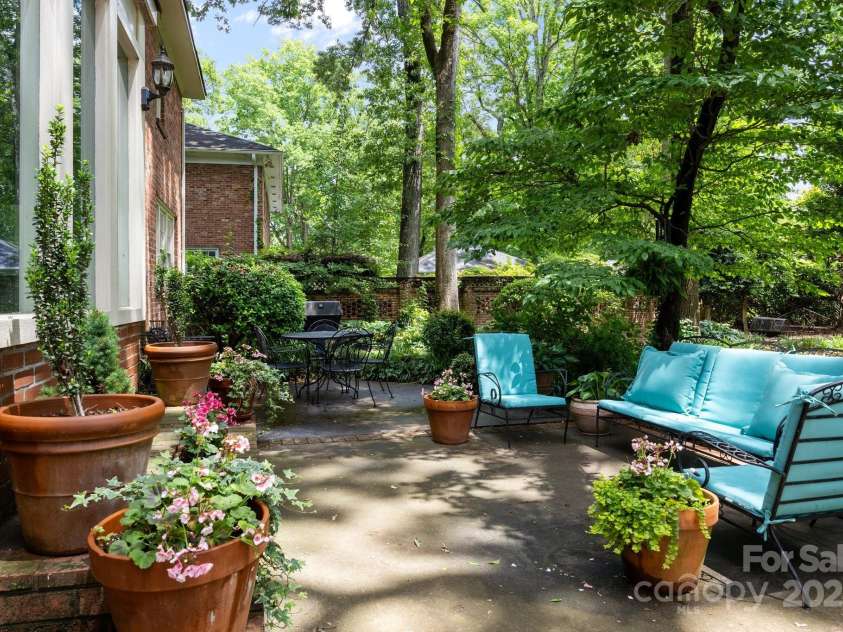 5510 Sardis Road, Charlotte, NC 28270.  MLS# CAR4240440, YatesRealty ID 22316. Patio