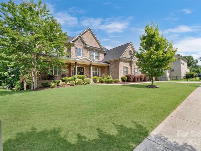 13519 Crystal Springs Drive, Huntersville, NC 28078.  MLS# CAR4272428, YatesRealty ID 22317. 