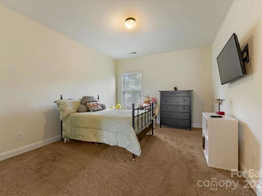 13519 Crystal Springs Drive, Huntersville, NC 28078.  MLS# CAR4272428, YatesRealty ID 22317. 