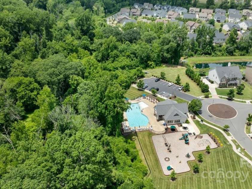 13519 Crystal Springs Drive, Huntersville, NC 28078.  MLS# CAR4272428, YatesRealty ID 22317. 