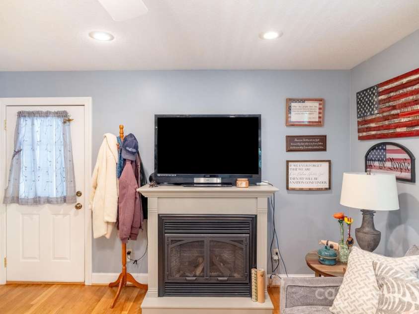 866 Rivers Edge Road, Sparta, NC 28675.  MLS# CAR4260399, YatesRealty ID 22318. 